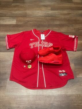 Texas Rangers Spanish Jersey 3XL, Hat 7 3/4, Red Air 90 Air Max M 10.5